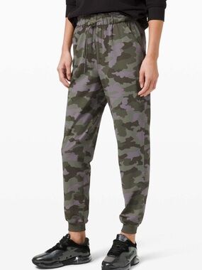 Lululemon Stretch High-Rise Jogger